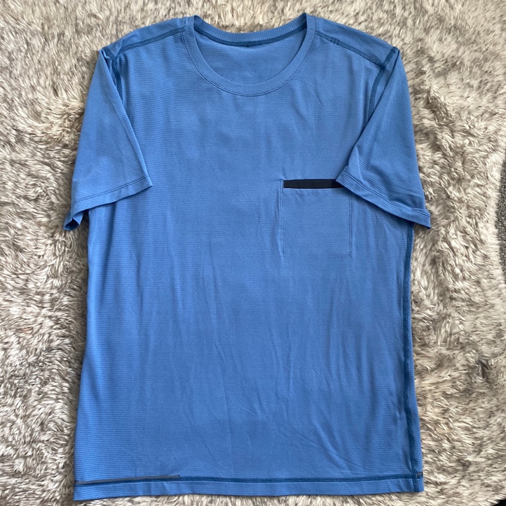Lululemon Mens shirt